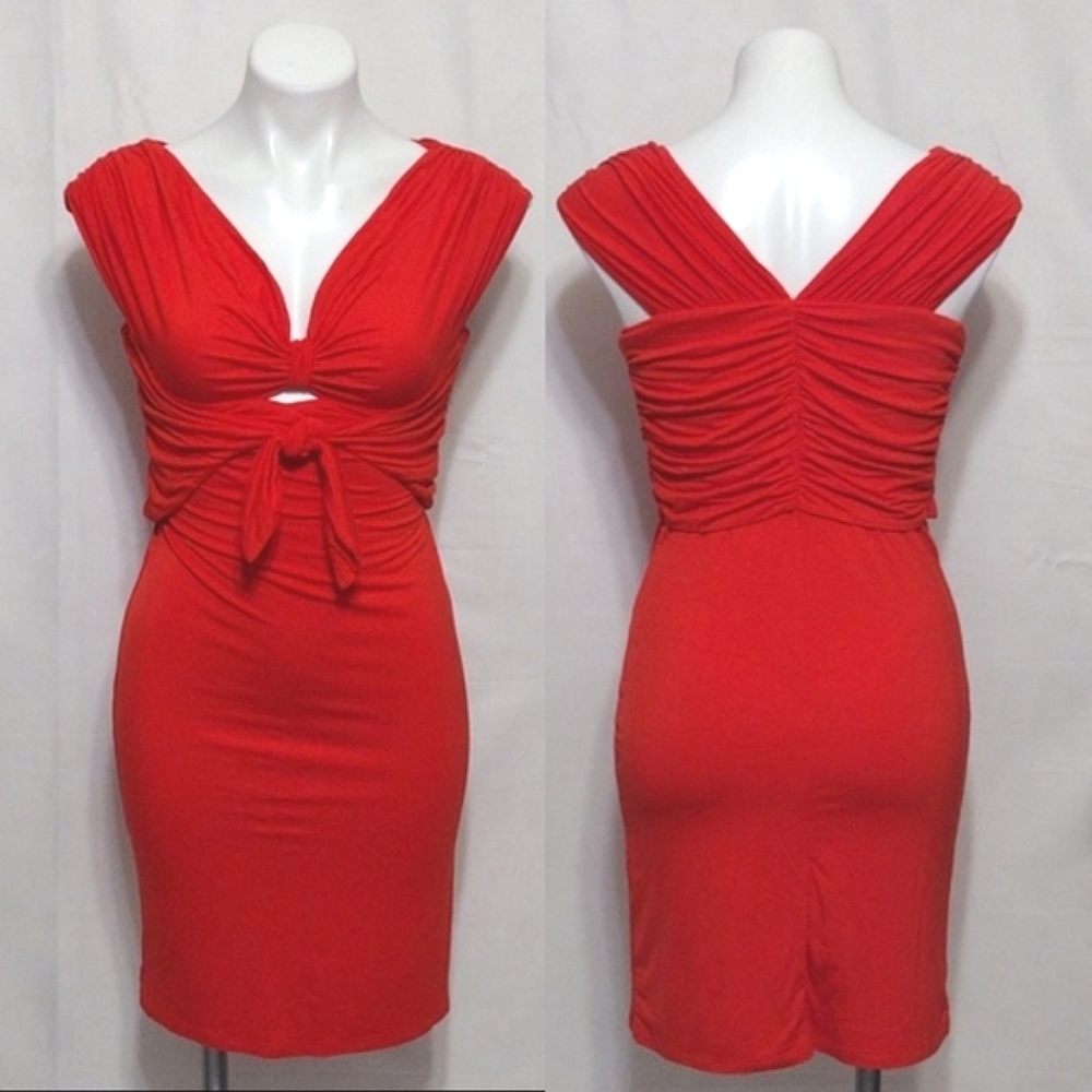 NWT NBD Revolve Ruched Tie Front V-Neck Bodycon Mini Dress Medium Soft Stretchy